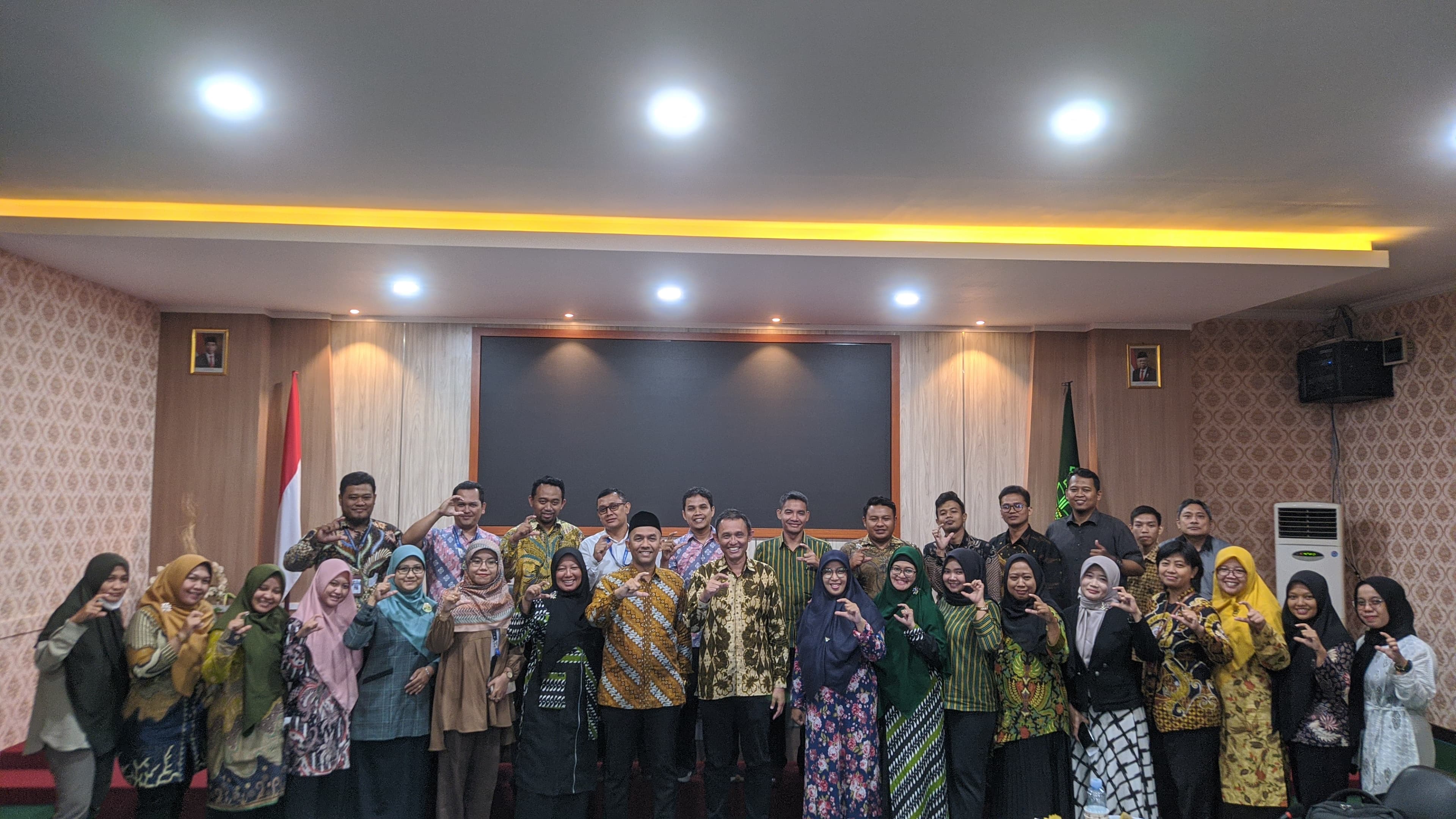 Diskusi Hasil Tracer Study Bersama Forum Pusat Karir Perguruan Tinggi Solo Raya di UIN Raden Mas Said Surakarta Tahun 2023