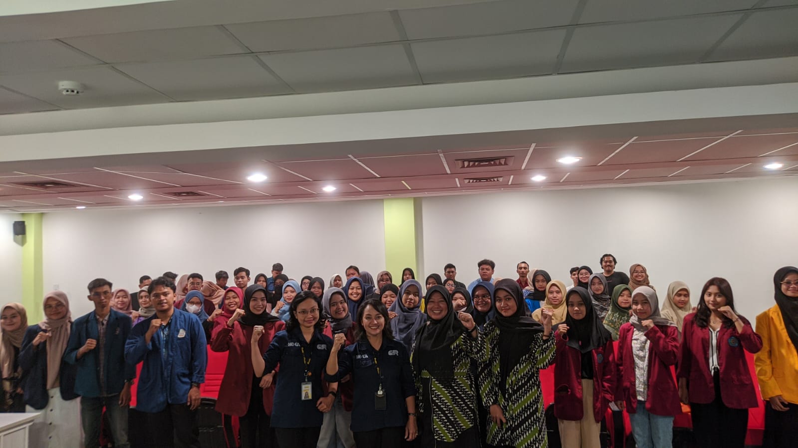 Seminar Kesiapan Mahasiswa dan Alumni Dalam Memasuki Dunia Kerja UIN Raden Mas Said Surakarta
